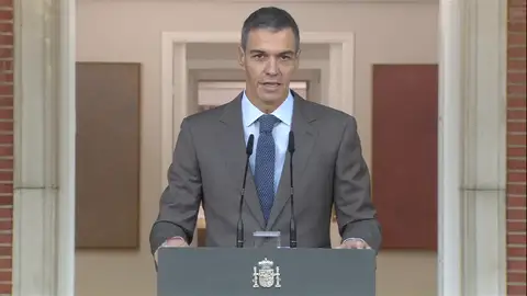 VIDEO: Así ha sido el anuncio de Pedro Sánchez de la disolución de las Cortes y la convocatoria de elecciones generales para el 29 de noviembre: "Ha llegado el momento de que los españoles y españolas decidáis" VIDEO: Así ha sido el anuncio de Pedro Sánchez de la disolución de las Cortes y la convocatoria de elecciones generales para el 29 de noviembre: "Ha llegado el momento de que los españoles y españolas decidáis"