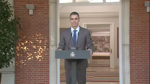 VIDEO: Así ha sido el anuncio de Pedro Sánchez de la disolución de las Cortes y la convocatoria de elecciones generales para el 29 de noviembre: "Ha llegado el momento de que los españoles y españolas decidáis" VIDEO: Así ha sido el anuncio de Pedro Sánchez de la disolución de las Cortes y la convocatoria de elecciones generales para el 29 de noviembre: "Ha llegado el momento de que los españoles y españolas decidáis"