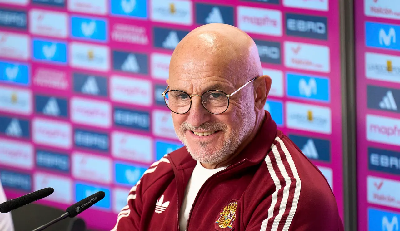 Luis de la Fuente en rueda de prensa en Croacia