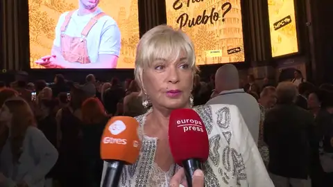 Bárbara Rey en el estreno de una película Bárbara Rey en el estreno de una película
