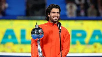 Carlos Alcaraz, tras ganar el título en Tokio Carlos Alcaraz, tras ganar el título en Tokio