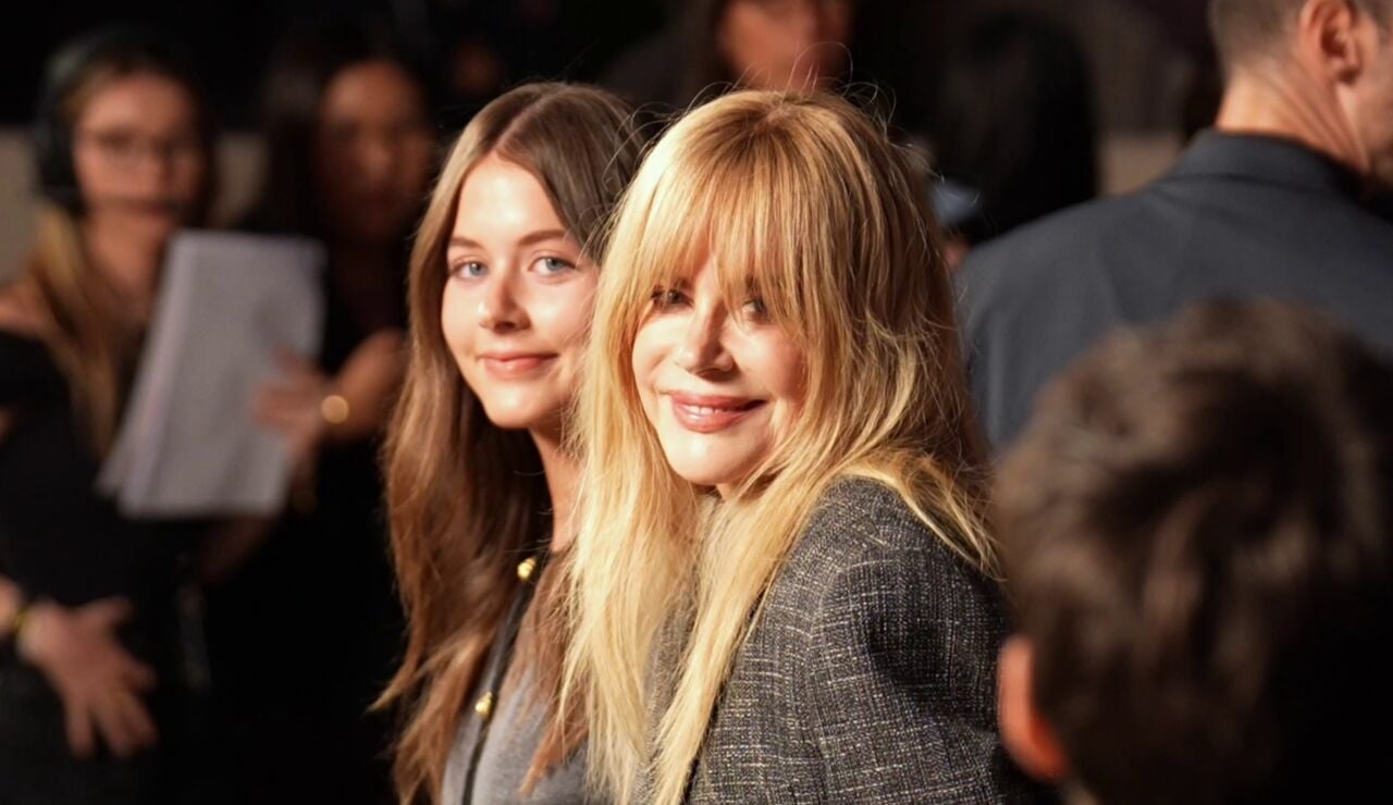 Nicole Kidman con su hija Faith Urban en el desfile de Chanel de la Semana de la Moda de Par&iacute;s