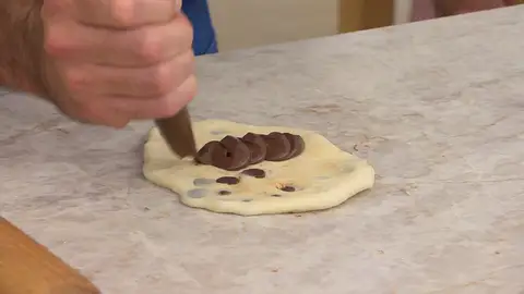 Rellénalos con la crema de avellanas Rellénalos con la crema de avellanas
