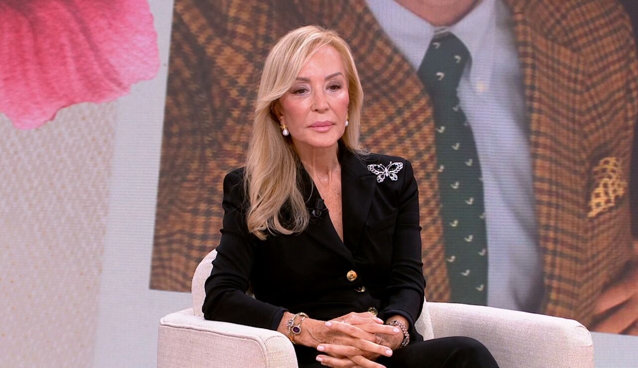 Carmen Lomana