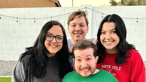 TikTok Brenna Peltier y su hermano TikTok Brenna Peltier y su hermano
