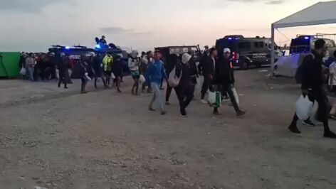 &Uacute;ltima hora de la crisis migratoria en Ceuta, en directo: Comienza el desalojo del asentamiento del Guano 