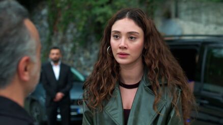 Cihan le entrega a Ebru como &ldquo;regalo&rdquo; al novio que la estaf&oacute; y se gana su confianza para sus oscuros negocios