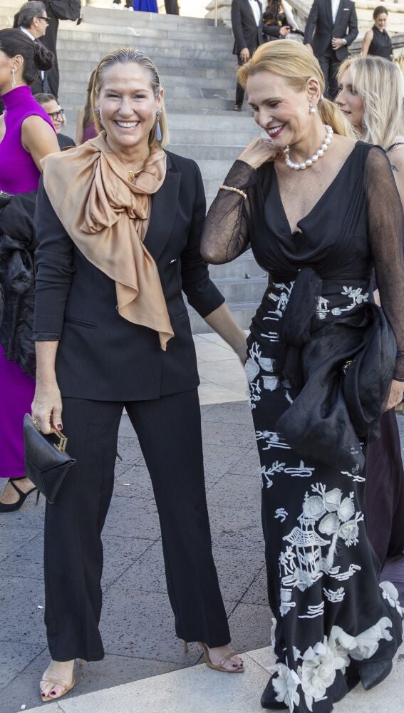 Fiona Ferrer y Ainhoa Arteta en la boda de Miguel Sierralta