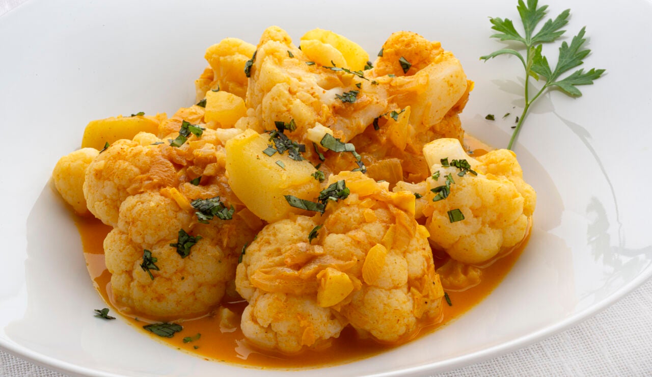 Receta de coliflor al curry de Karlos Argui&ntilde;ano: &ldquo;Animaros a comer verdura y a buen precio&rdquo;