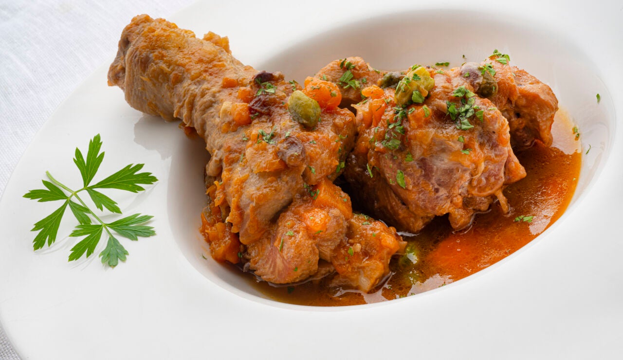 Muslos de pavo con pasas y pistachos de Argui&ntilde;ano: &ldquo;Este guiso tiene un toque diferencial&rdquo;