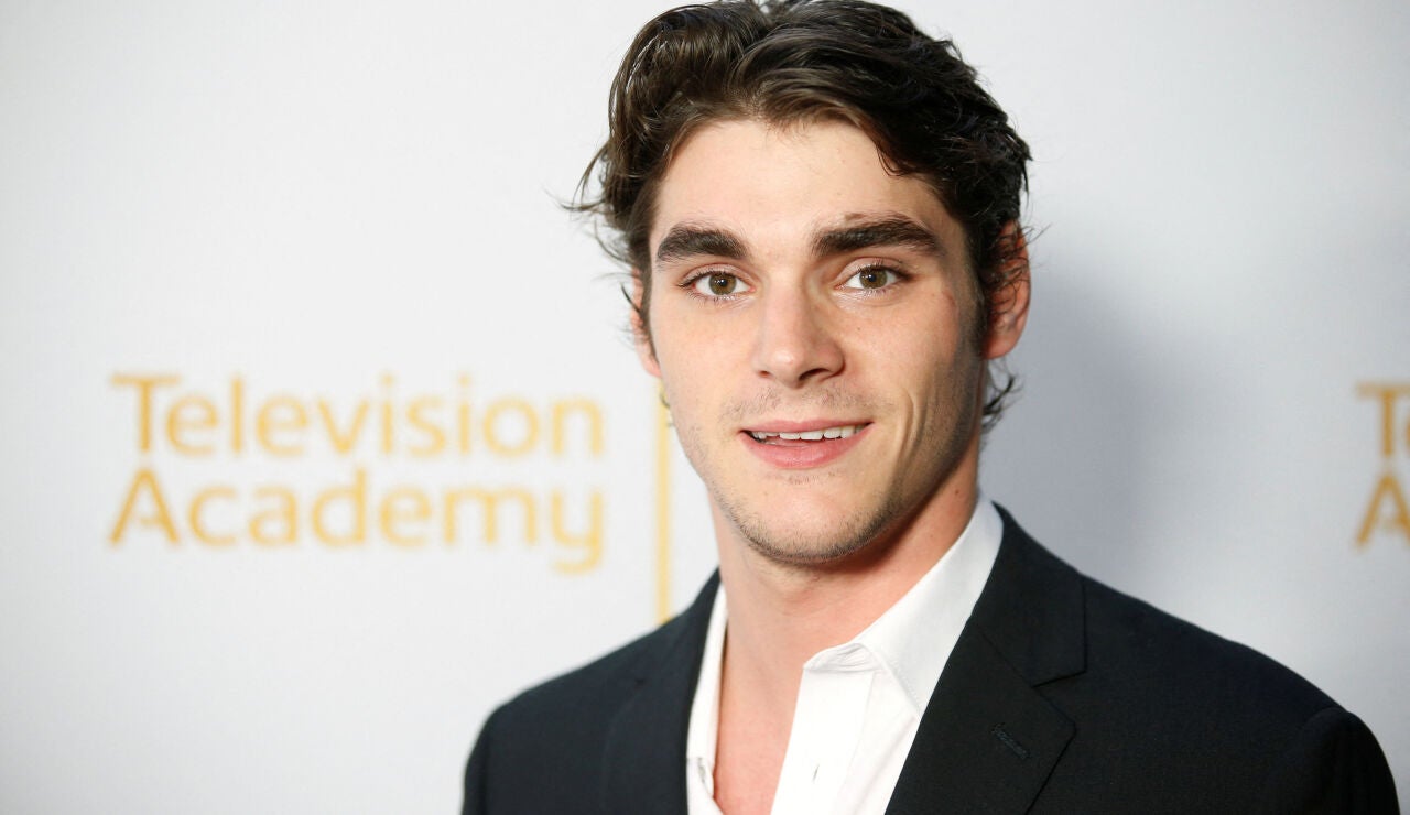 El actor RJ Mitte en 2014 (Archivo)