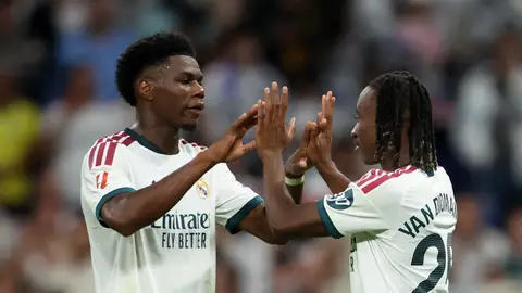 Tchouaméni y Diomande celebran un gol Tchouaméni y Diomande celebran un gol