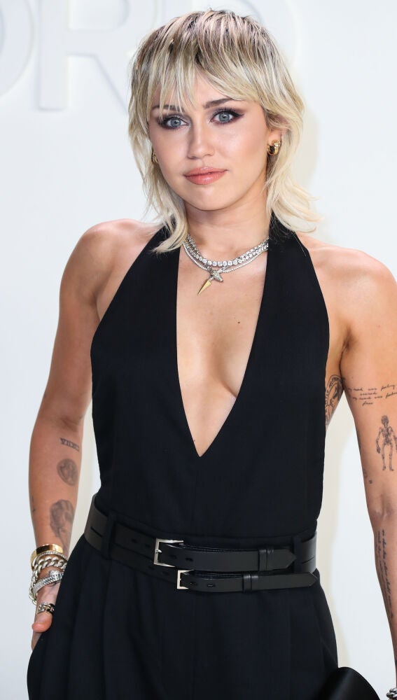 Miley Cyrus con un corte soft mullet
