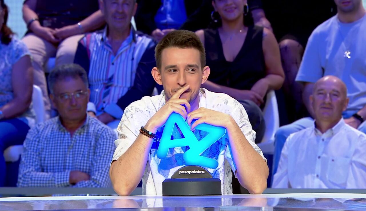 La piller&iacute;a de David y Mois&eacute;s en La Pista: se ponen &ldquo;creativos&rdquo; y ponen a prueba a Roberto Leal