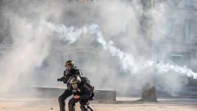 Francia eleva a 2.397 los detenidos y a más de 500 los policías heridos tras los disturbios