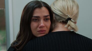 Azra desea en secreto que Cihan muera mientras su familia espera que sobreviva
