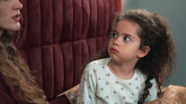 Berrak utiliza un cruel cuento para hacer sufrir a Kader y Zeynep la amenaza: &ldquo;Todos sabr&aacute;n lo que hiciste&rdquo;