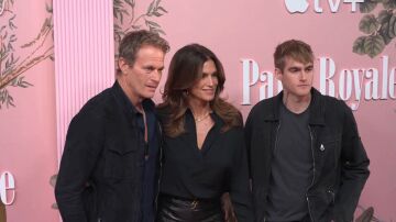 El doloroso mensaje de Cindy Crawford tras el fallecimiento de su hijo a los 27 a&ntilde;os: "Tenemos m&aacute;s que el coraz&oacute;n roto"