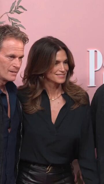 El doloroso mensaje de Cindy Crawford tras el fallecimiento de su hijo a los 27 a&ntilde;os: "Tenemos m&aacute;s que el coraz&oacute;n roto"