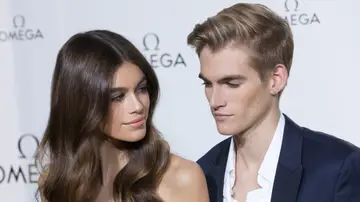 Kaia y Presley Gerber Kaia y Presley Gerber