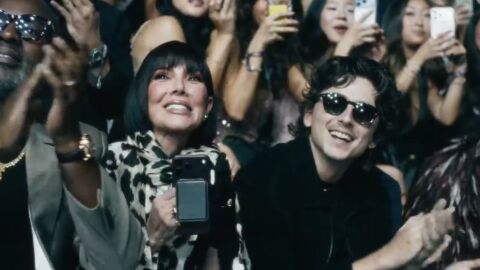 Timothée Chalamet y Kris Jenner en el desfile de Victoria´s Secret