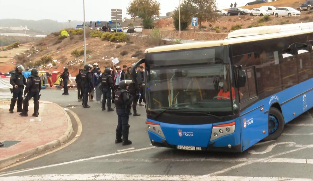 Traslado migrantes en Ceuta