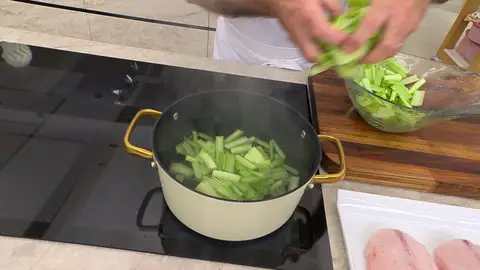 Cuece la borraja Cuece la borraja
