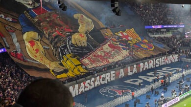 El Barcelona denunciará a la UEFA el 'sangriento' tifo del PSG en Champions League