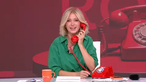 Susanna Griso coge el telefono rojo Susanna Griso coge el telefono rojo