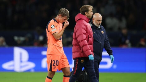 Dani Olmo abandona lesionado el c&eacute;sped del Parque de los Pr&iacute;ncipes