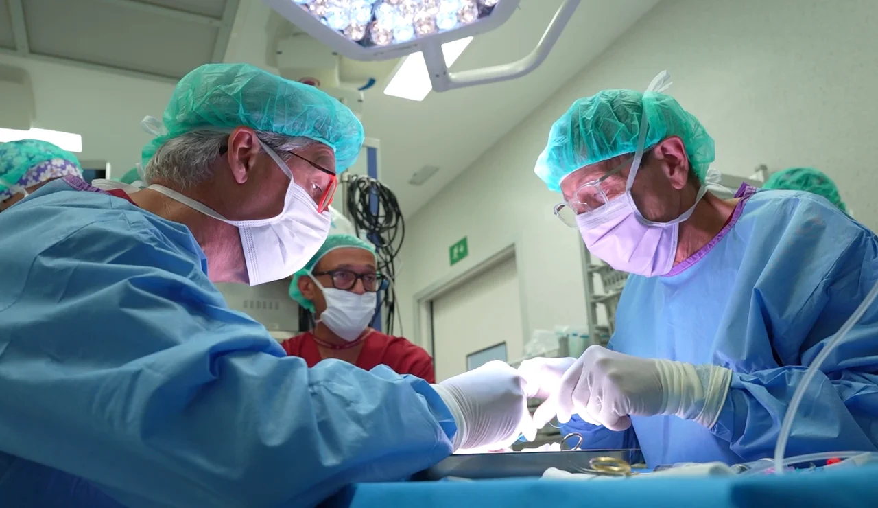 Primer trasplante de riñón de Europa con una cirugía robótica de una sola incisión
