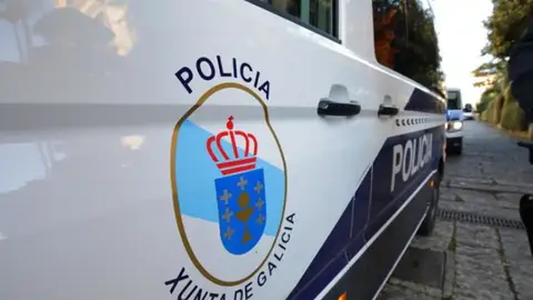 Vehículo de la Policía Autonómica de Galicia Vehículo de la Policía Autonómica de Galicia