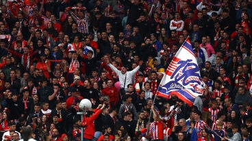 La grada del Metropolitano ante el Deportivo