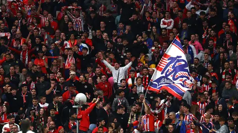 La grada del Metropolitano ante el Deportivo La grada del Metropolitano ante el Deportivo