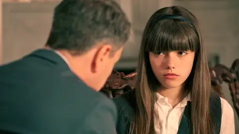 Gabriel pide perdón a Julia e intenta que su hija vuelva a casa, ¿qué decisión tomará ella? Gabriel pide perdón a Julia e intenta que su hija vuelva a casa, ¿qué decisión tomará ella?