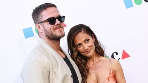 Minka Kelly y Dan Reynolds