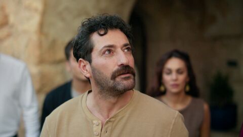 Boran no recuerda a su familia, pero reconoce a Alya cuando se encuentra con ella