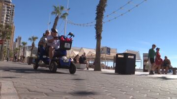Imagen de una silla autopropulsada en Benidorm