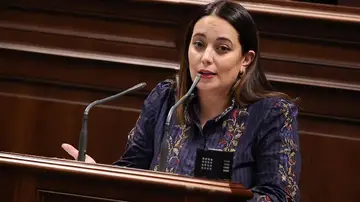 El Parlamento de Canarias muestra su "profundo pesar" y lamenta la muerte de la diputada Cristina Calero (CC) El Parlamento de Canarias muestra su "profundo pesar" y lamenta la muerte de la diputada Cristina Calero (CC)