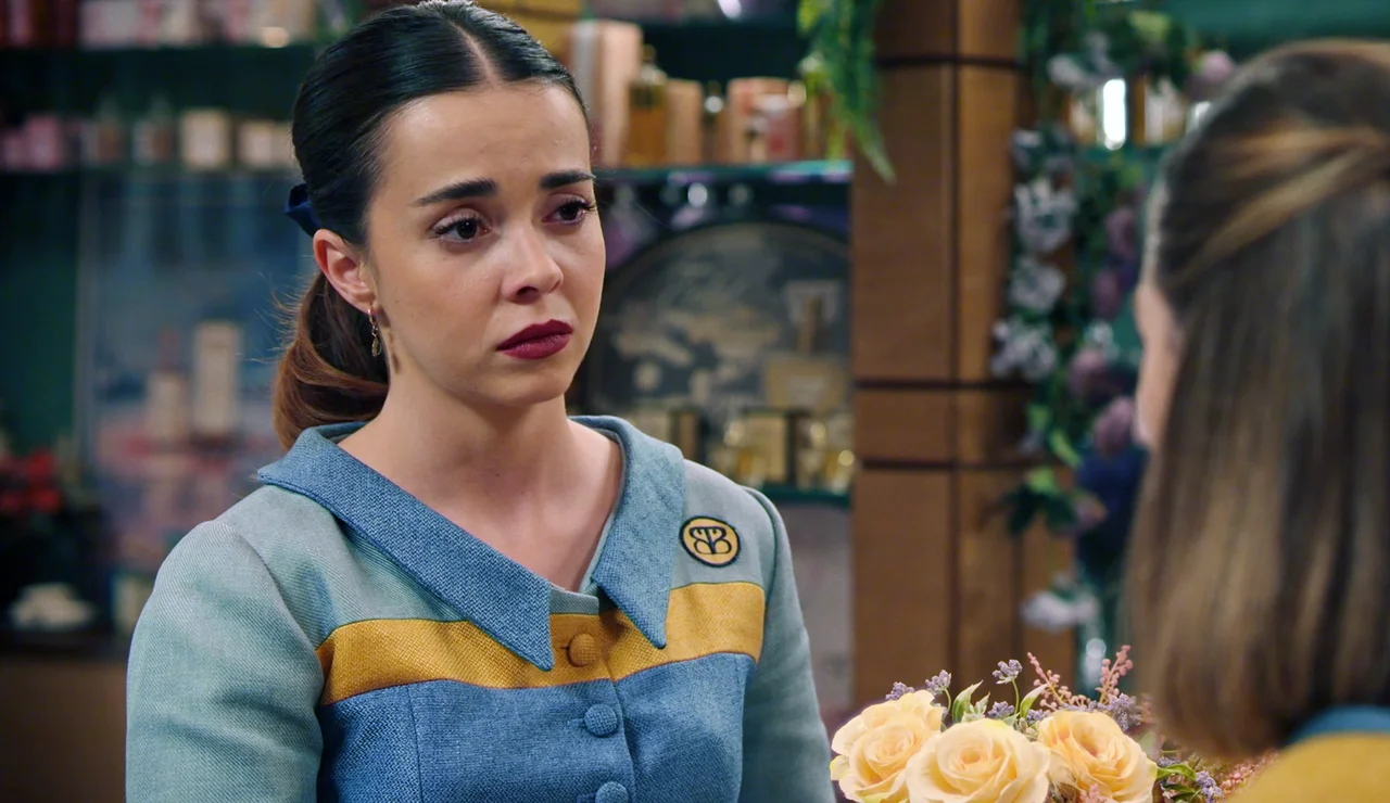 Claudia decide no despedir a Paula, pero rompe su amistad con ella: “A partir de ahora seremos dependienta y encargada”