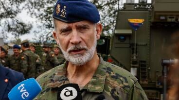El Rey Felipe VI asiste al ejercicio &lsquo;Grifo 2026&rsquo; del Regimiento de Defensa NBQ &lsquo;Valencia&rsquo; n&ordm; 1, en el Campo de Maniobras de la Base Militar Jaime I