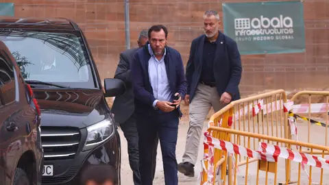 Óscar Puente, a su llegada a la reunión del CECOPI este jueves en Toledo Óscar Puente, a su llegada a la reunión del CECOPI este jueves en Toledo