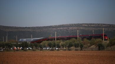 Qué es la 'marcha a la vista': la orden que no recibió el maquinista del AVE y terminó chocando con el Iryo