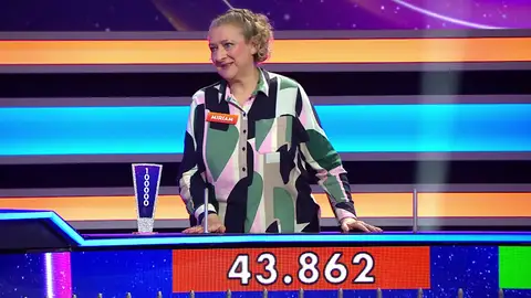 Miriam arrasa en La ruleta de la suerte noche, pero se queda a una palabra de los 100.000 euros Miriam arrasa en La ruleta de la suerte noche, pero se queda a una palabra de los 100.000 euros