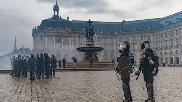 París declara el toque de queda en dos zonas de la ciudad ante nuevas manifestaciones París declara el toque de queda en dos zonas de la ciudad ante nuevas manifestaciones