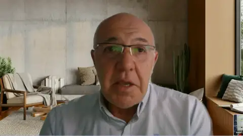 Juan Luis Hidalgo Juan Luis Hidalgo