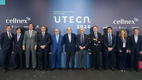 Imagen de la junta directiva durante la inauguración de UTECA Imagen de la junta directiva durante la inauguración de UTECA